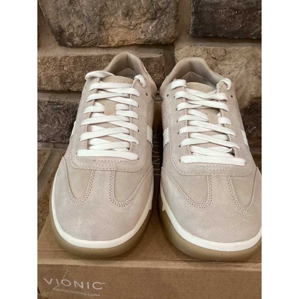Vionic City Walk Womens Size 10 Wide Beige Suede Sneakers Low Top Gum Sole New - Picture 5 of 8
